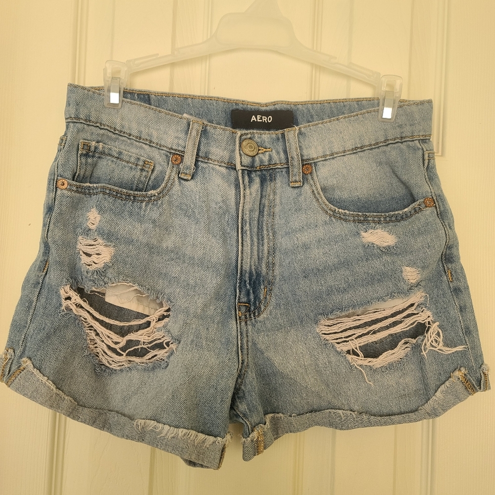 AERO mom shorts size 4